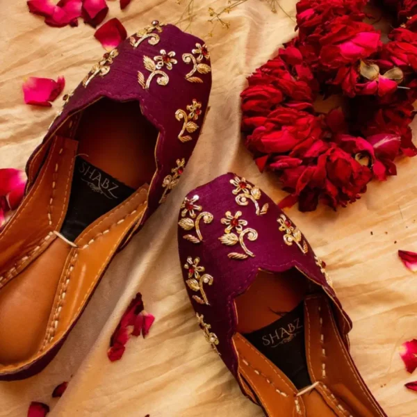 Pretty Purple Plum Festive Khussa