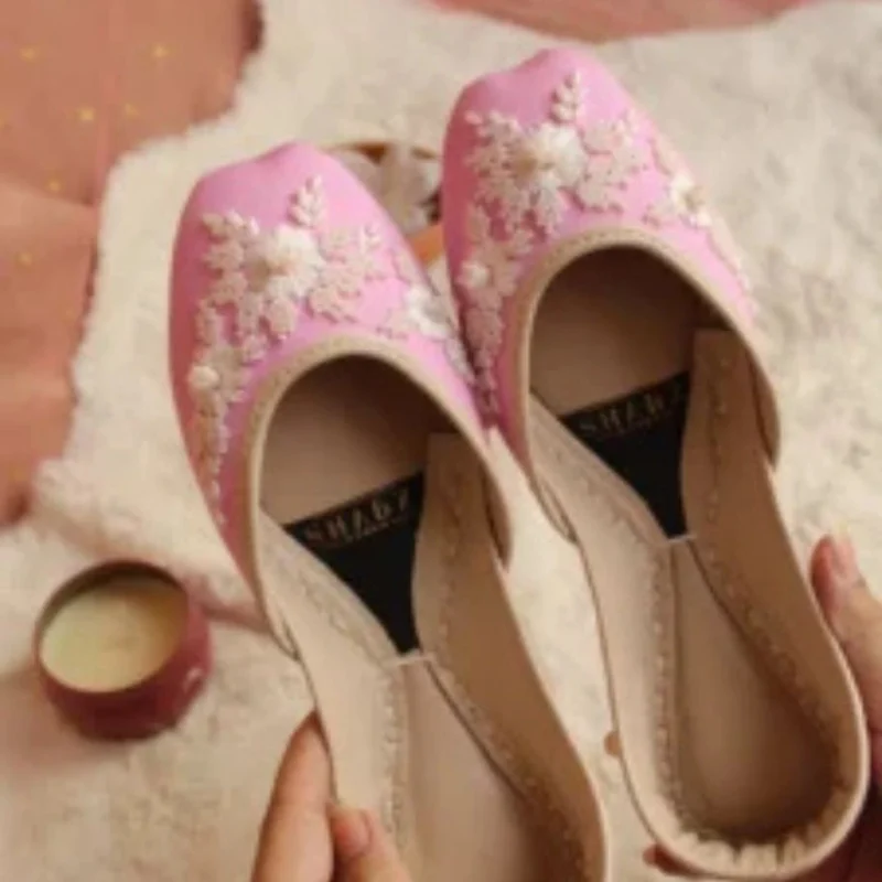 Qurbat Pink Ladies Khussa