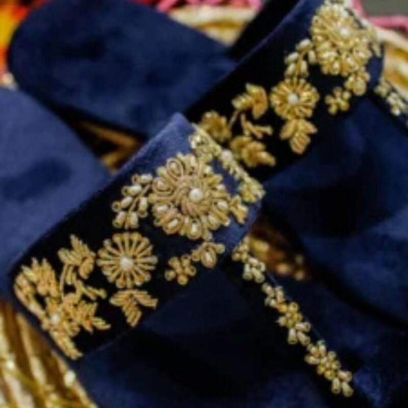 RANI Velvet Blue Kohlapuri