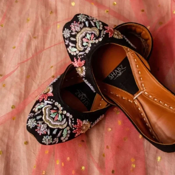 Zebaish Black Khussa For Ladies