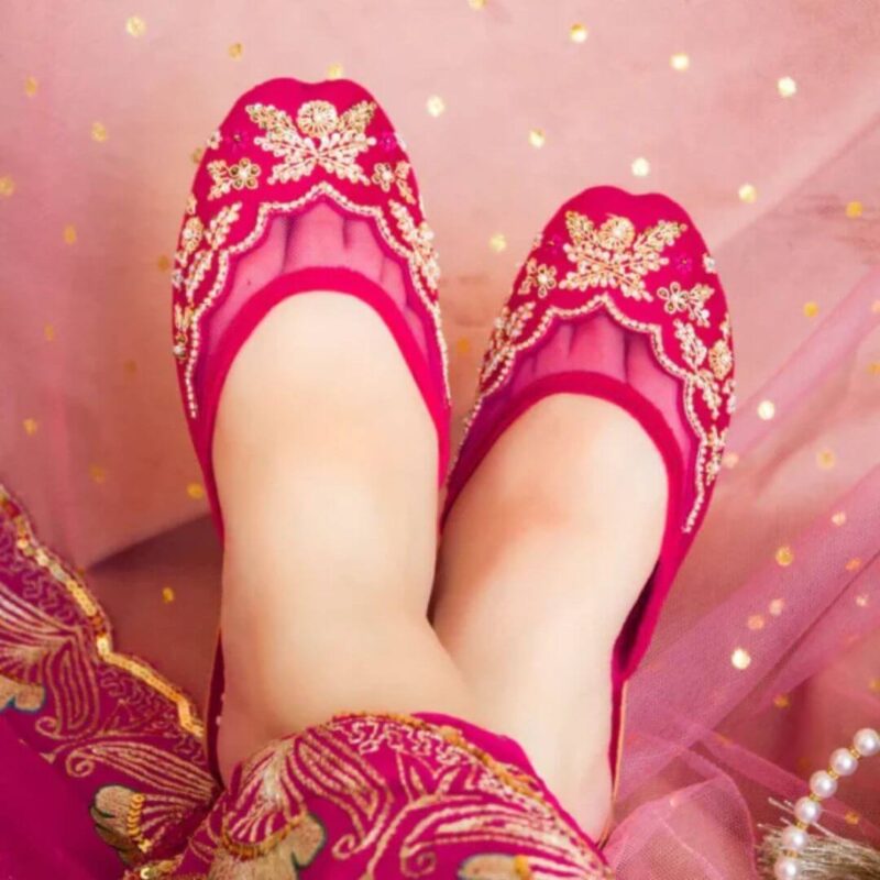 Sayonee Velvet Khussa & Backless Jutti - Image 4